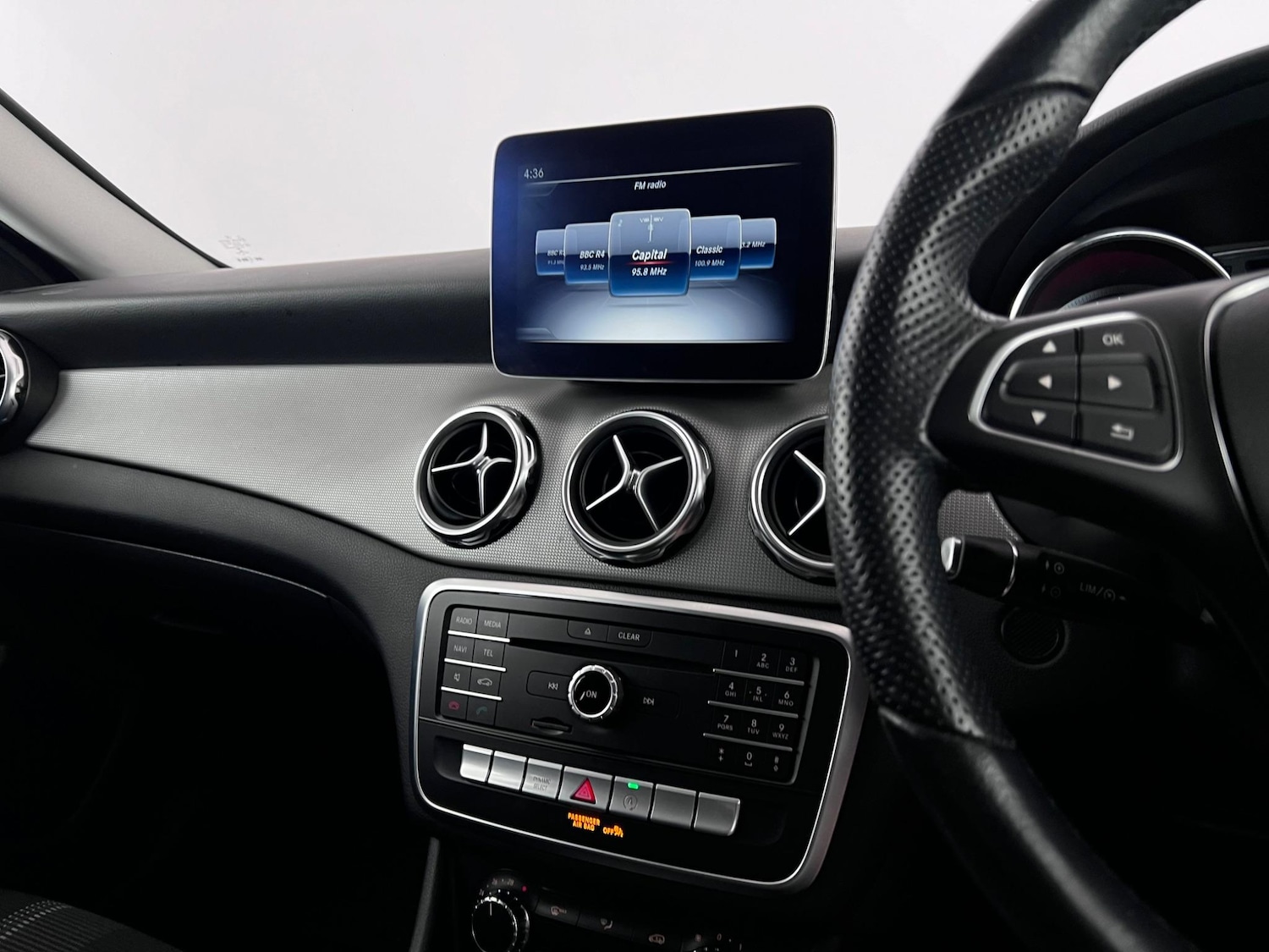 Used Mercedes-Benz GLA 2018 for sale - 76468347: Photo 45