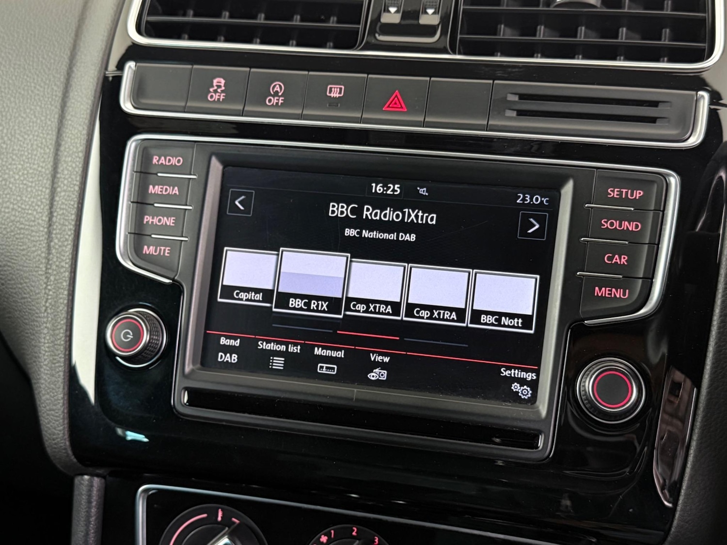 Used Volkswagen Polo 2016 for sale - 77769878: Photo 24