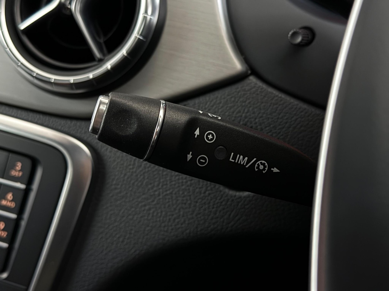 Used Mercedes-Benz CLA 2018 for sale - 76620068: Photo 25