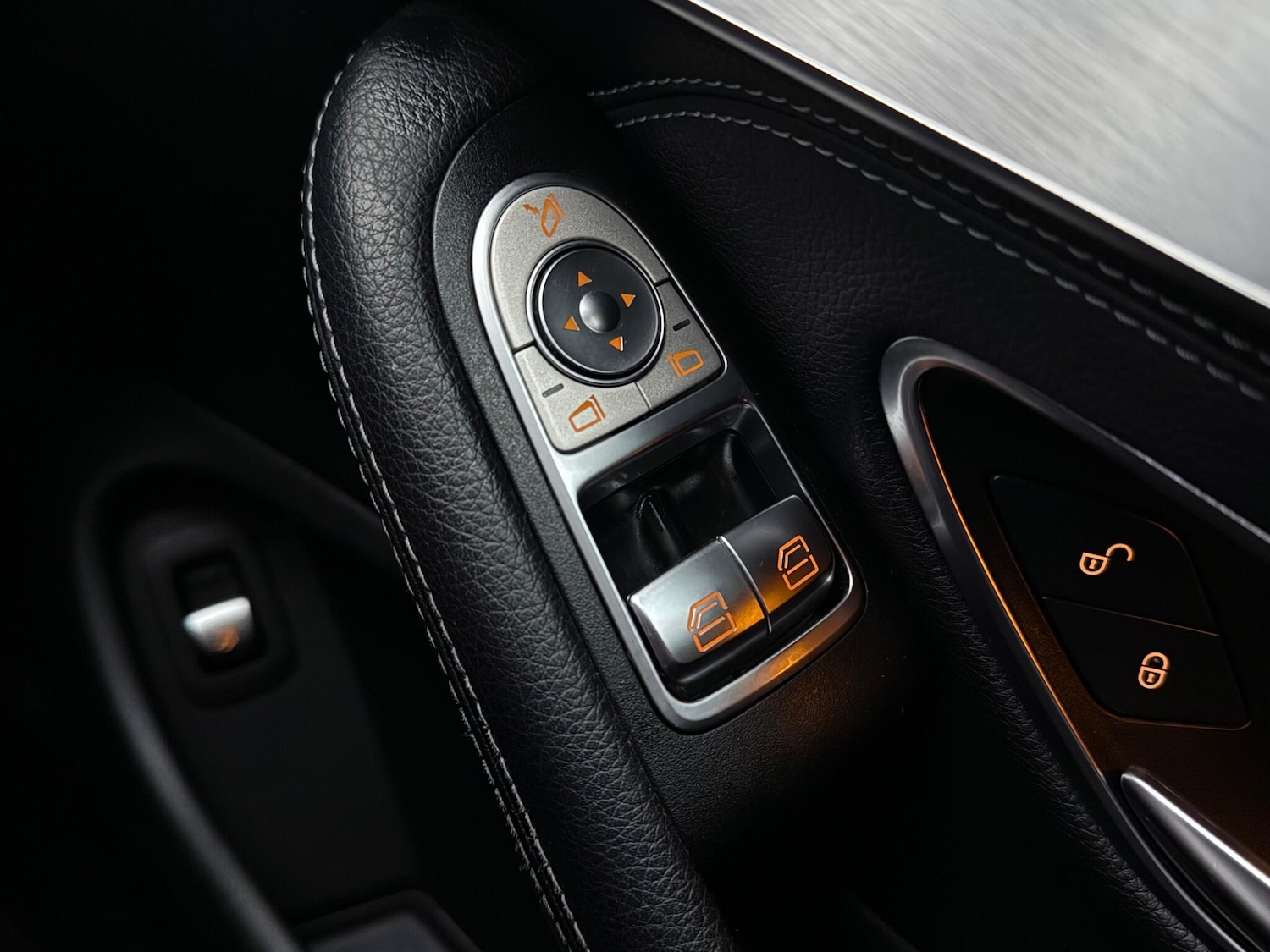 Used Mercedes-Benz C Class 2016 for sale - 77021317: Photo 37