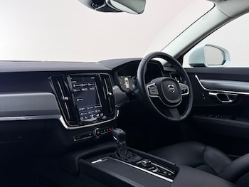Used Volvo V90 2018 for sale - 79184585: Photo