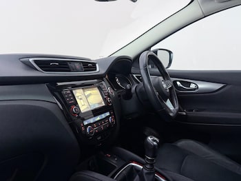 Used Nissan Qashqai 2017 for sale - 78676782: Photo