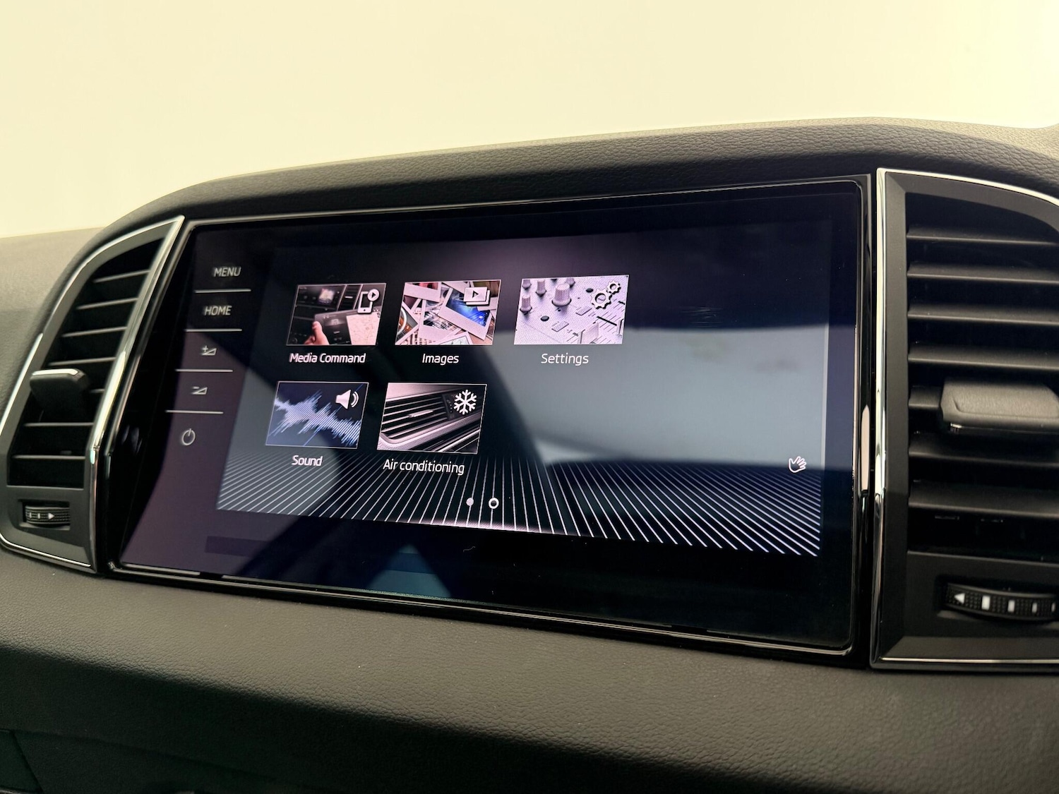 Used Skoda Karoq 2018 for sale - 77222523: Photo 31