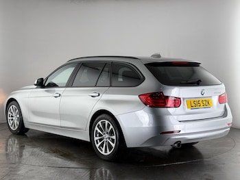 Used BMW 3 Series 2015 for sale - 77260027: Photo
