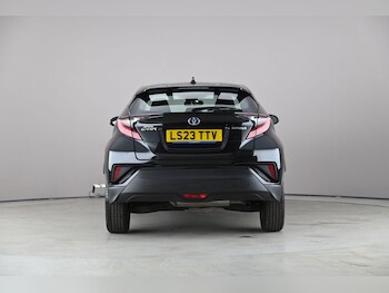 Used Toyota C-HR 2023 for sale - 78185850: Photo