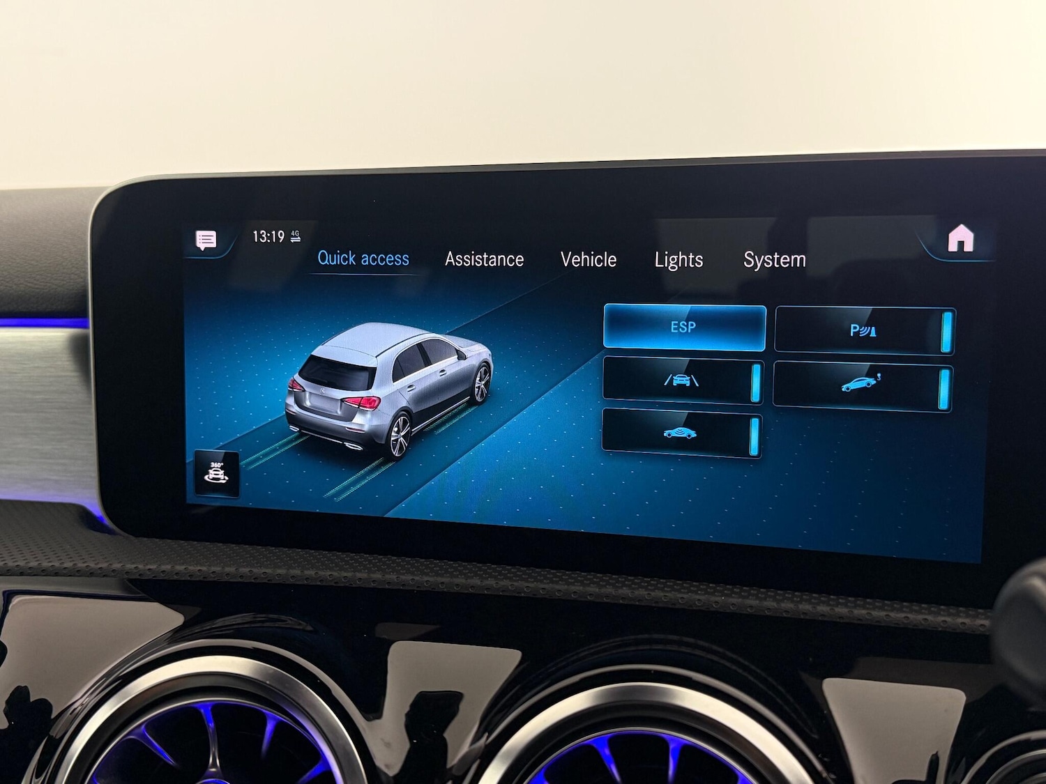 Used Mercedes-Benz A-Class 2019 for sale - 76468340: Photo 26