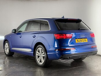 Used Audi Q7 2018 for sale - 77259700: Photo
