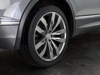 Used Volkswagen Tiguan 2018 for sale - 78354154: Photo