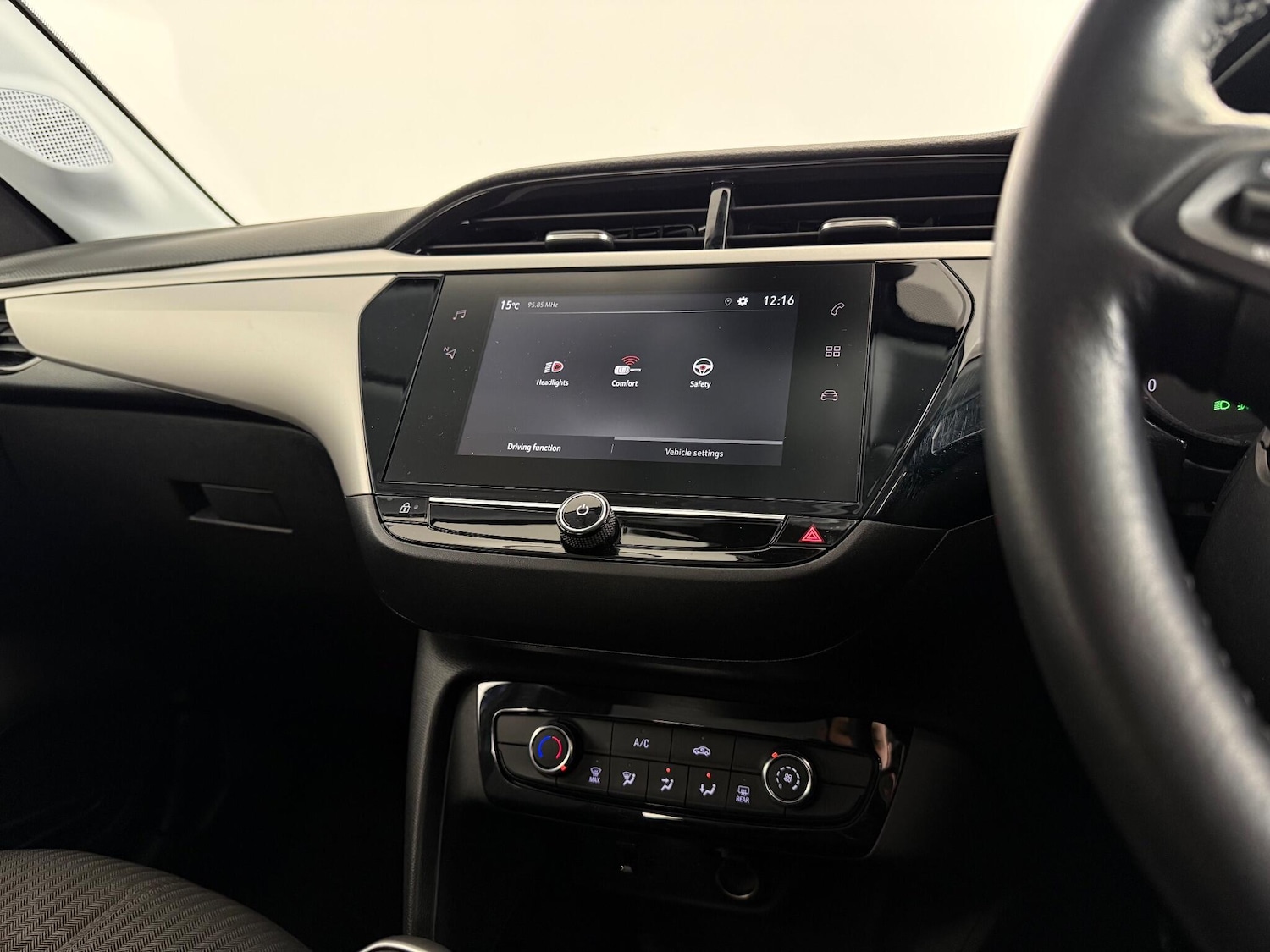 Used Vauxhall Corsa 2022 for sale - 77246125: Photo 24