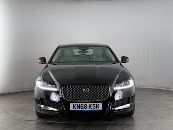 Used Jaguar XF 2018 for sale - 77259588: Photo