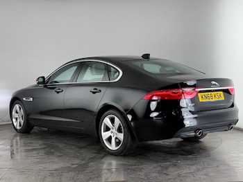 Used Jaguar XF 2018 for sale - 77259588: Photo