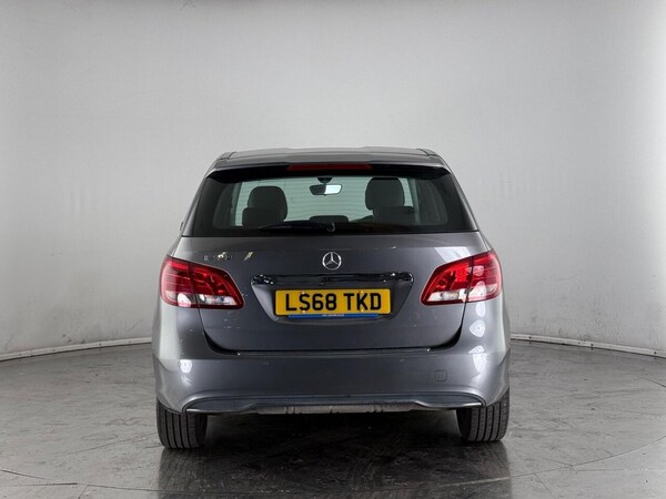 Used Mercedes-Benz B-Class 2018 for sale - 76014763: Photo 9