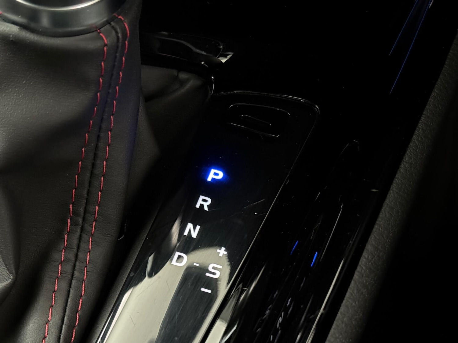 Used Toyota C-HR 2023 for sale - 76468140: Photo 37