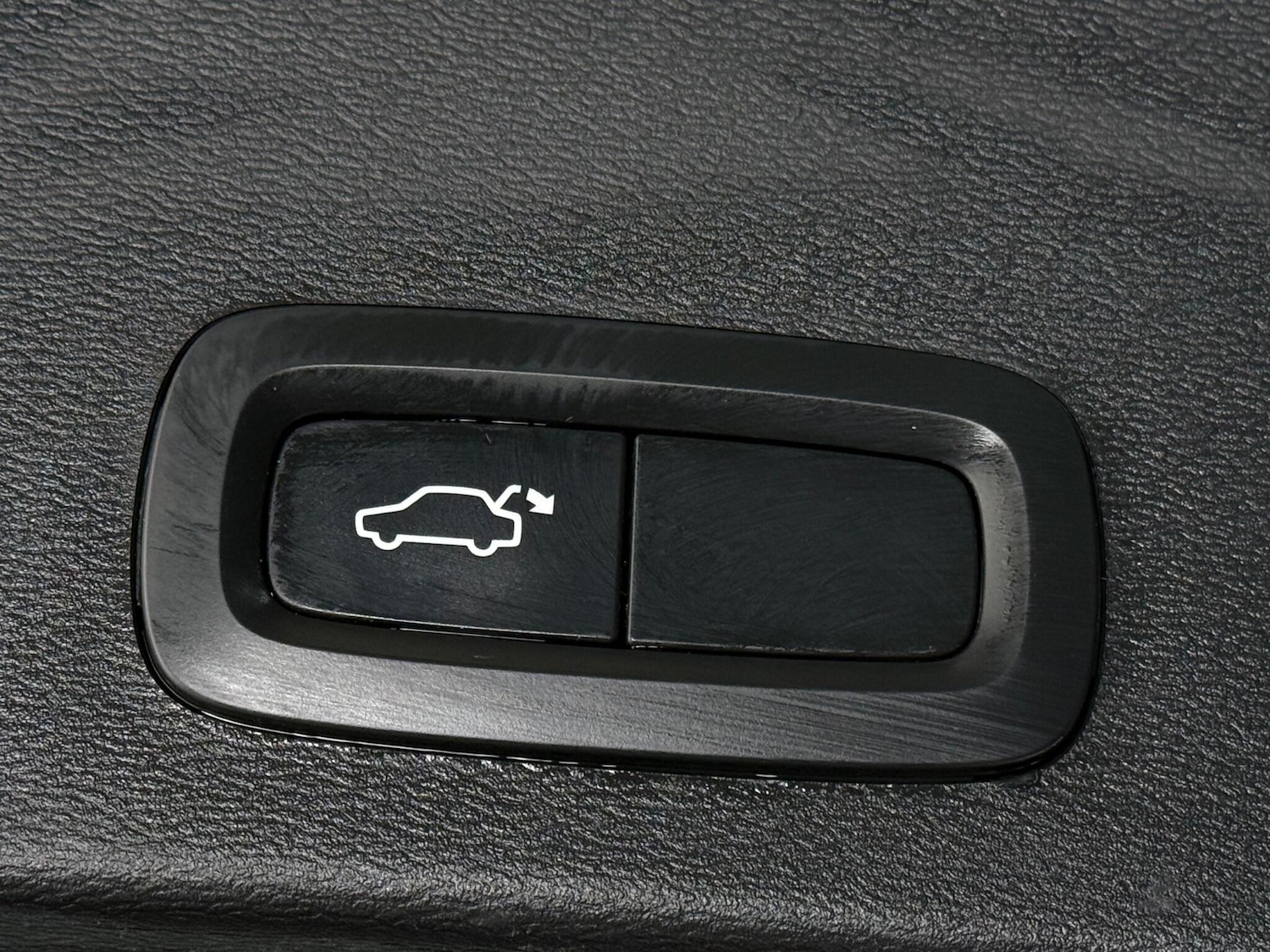 Used Volvo XC40 2019 for sale - 76468799: Photo 12