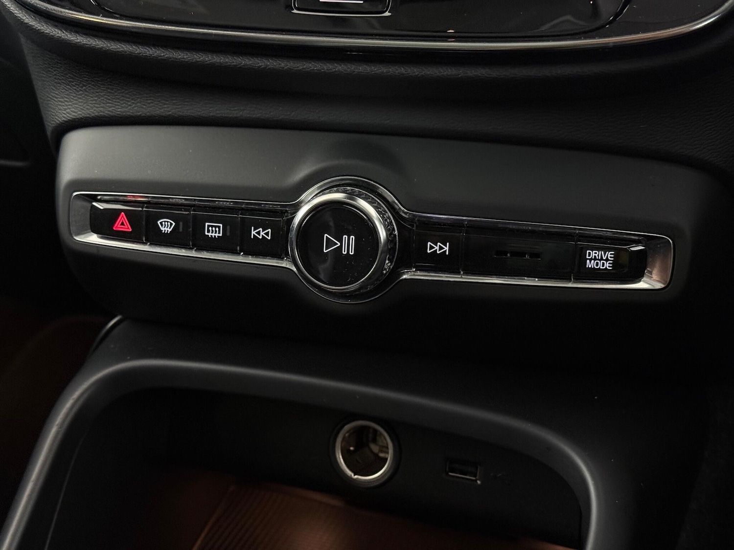 Used Volvo XC40 2019 for sale - 76468799: Photo 42