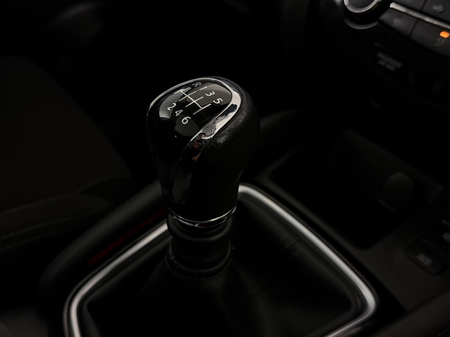 Used Nissan Qashqai 2018 for sale - 77142996: Photo 32