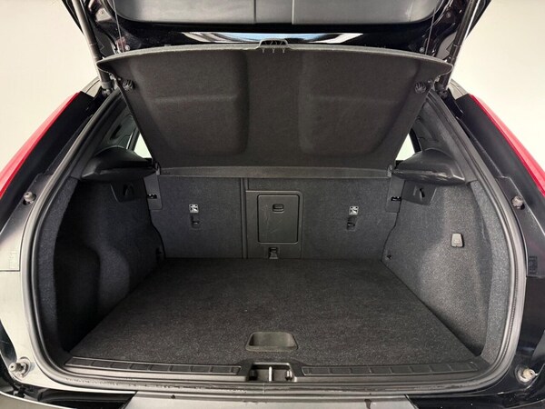 Used Volvo XC40 2022 for sale - 76286129: Photo 12