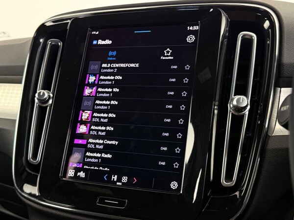 Used Volvo XC40 2022 for sale - 76286129: Photo 32