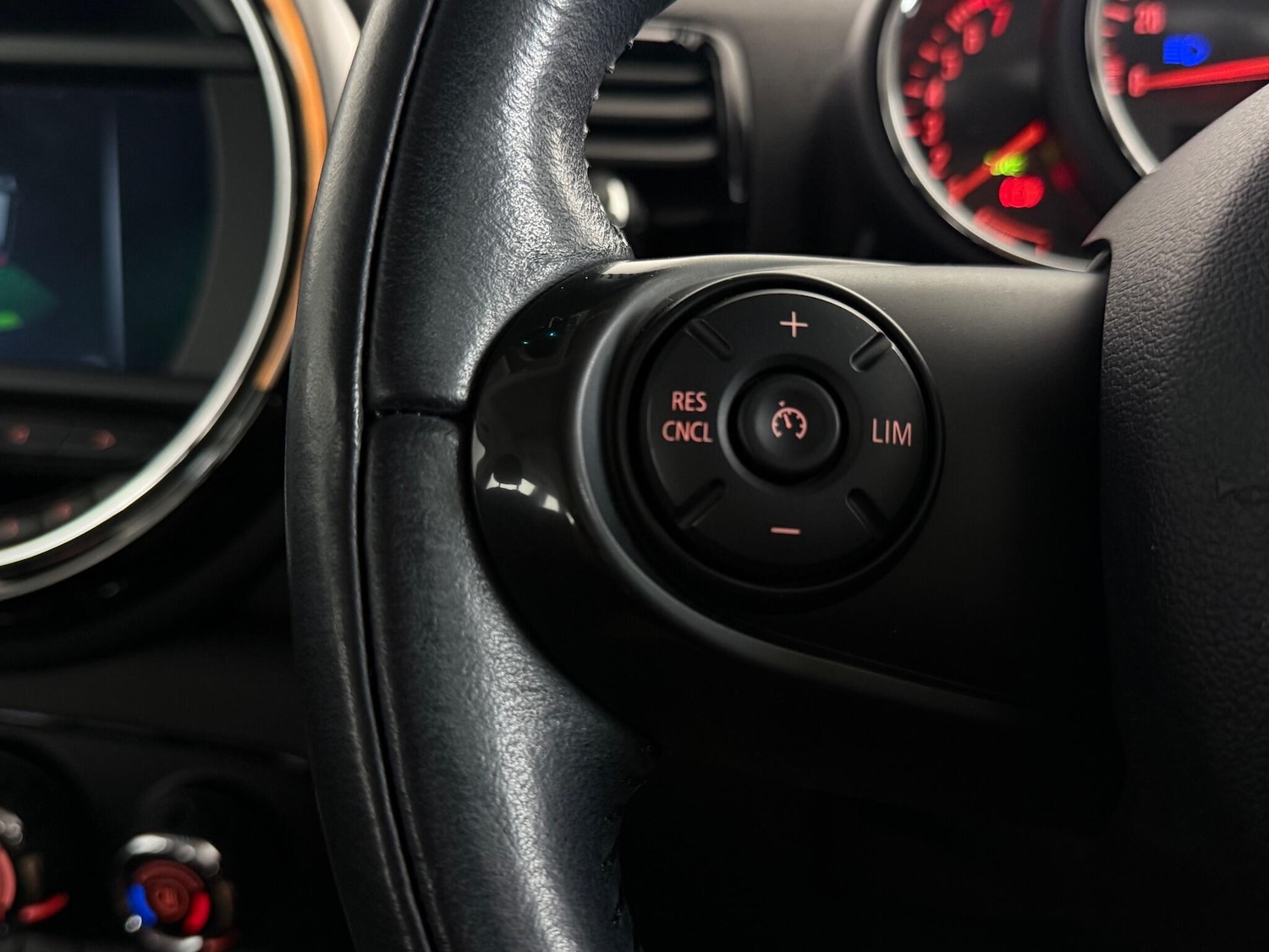 Used MINI Clubman 2017 for sale - 76468275: Photo 23