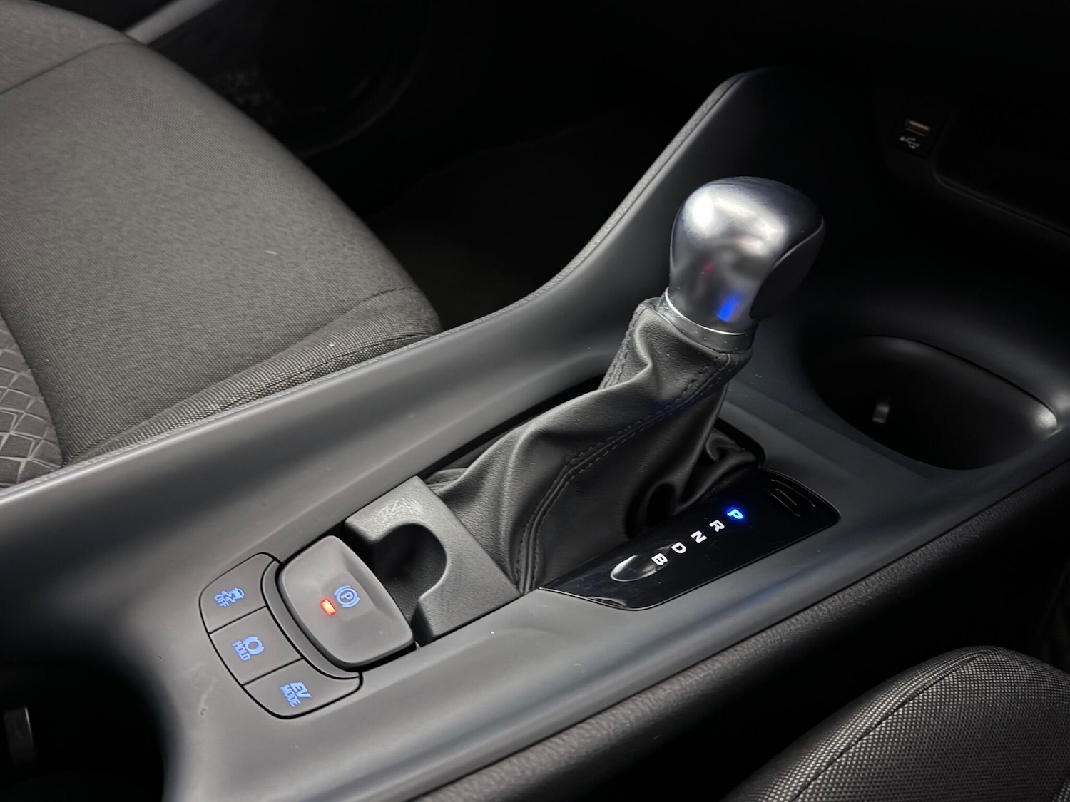 Used Toyota C-HR 2021 for sale - 76468462: Photo 38