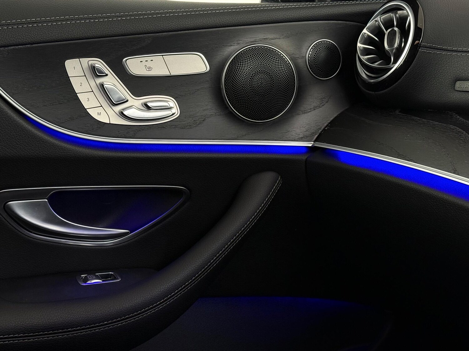 Used Mercedes-Benz E Class 2017 for sale - 76714915: Photo 31