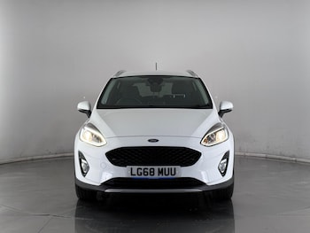 Used Ford Fiesta 2018 for sale - 77222704: Photo