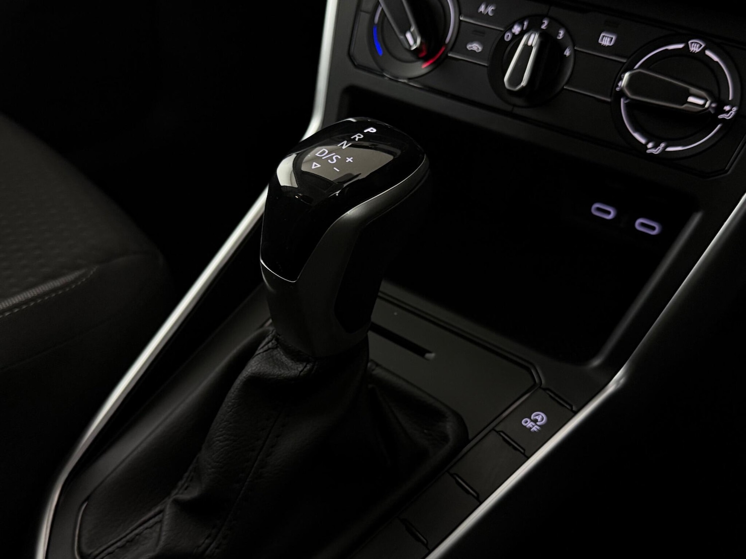 Used Volkswagen Polo 2022 for sale - 77243097: Photo 33