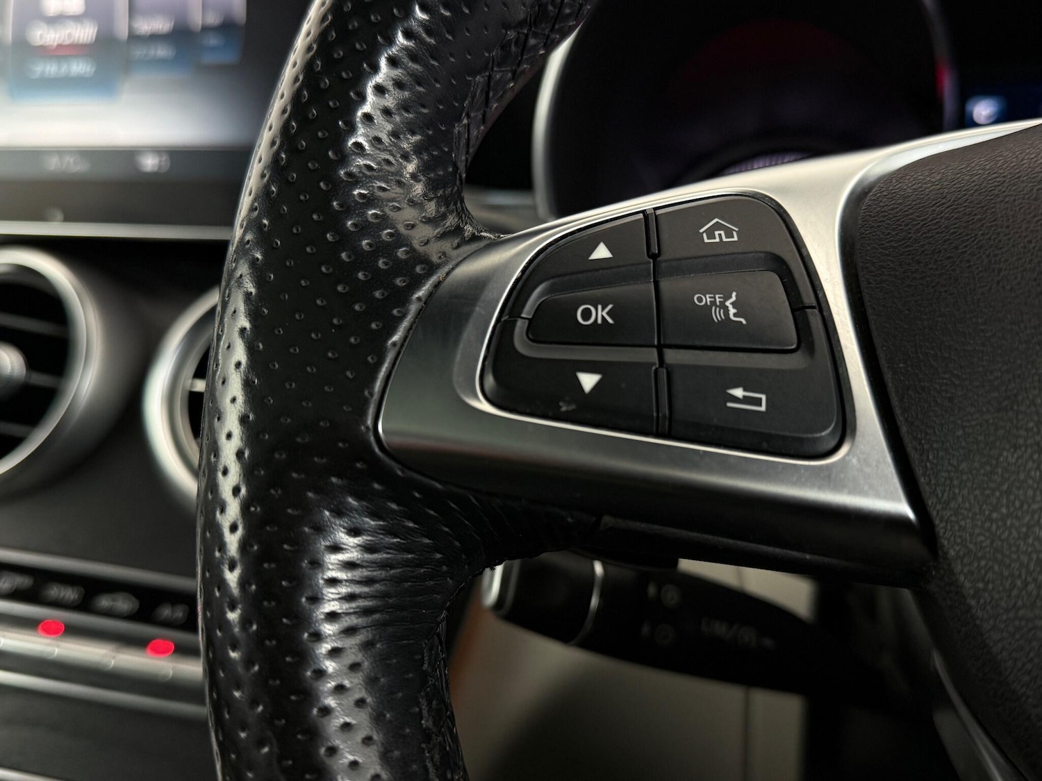 Used Mercedes-Benz C Class 2017 for sale - 76468283: Photo 22