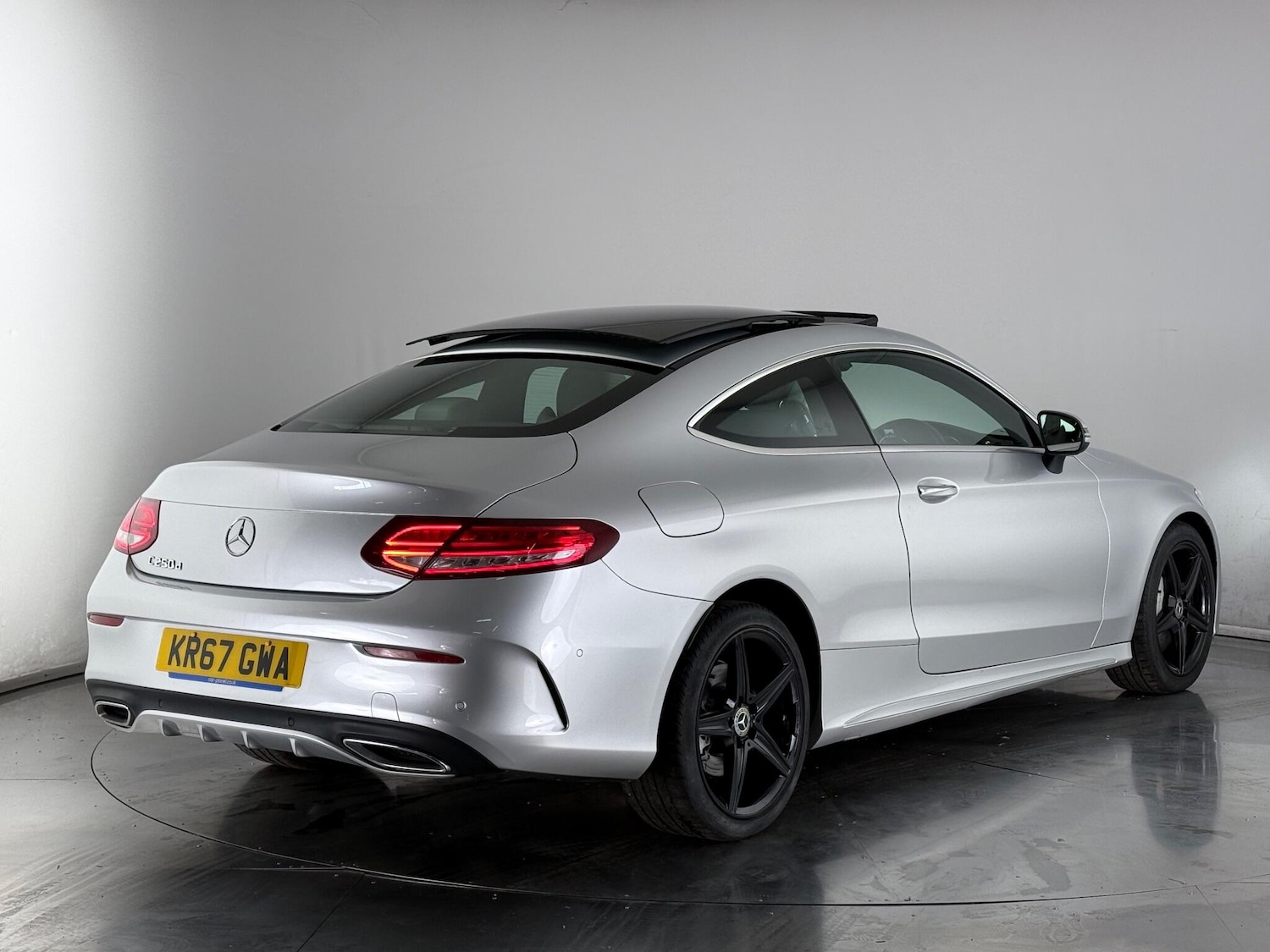 Used Mercedes-Benz C Class 2017 for sale - 76468283: Photo 7