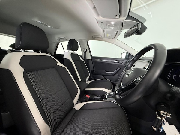 Used Volkswagen T-Roc 2021 for sale - 75602436: Photo 16
