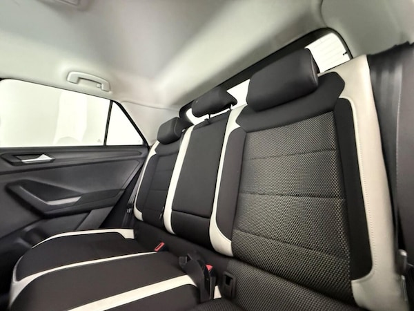 Used Volkswagen T-Roc 2021 for sale - 75602436: Photo 19