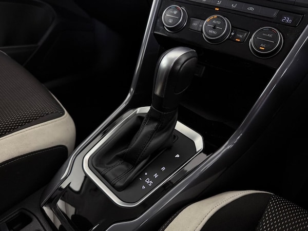 Used Volkswagen T-Roc 2021 for sale - 75602436: Photo 42