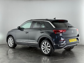 Used Volkswagen T-Roc 2021 for sale - 75602436: Photo