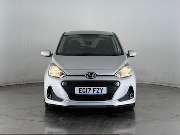 Used Hyundai i10 2017 for sale - 75460400: Photo