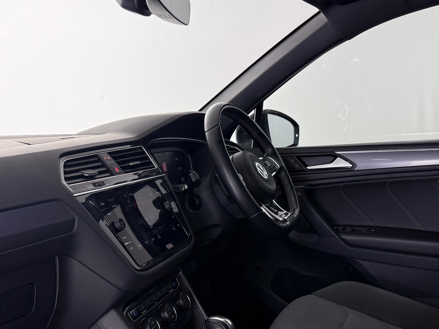 Used Volkswagen Tiguan 2019 for sale - 77217625: Photo 13