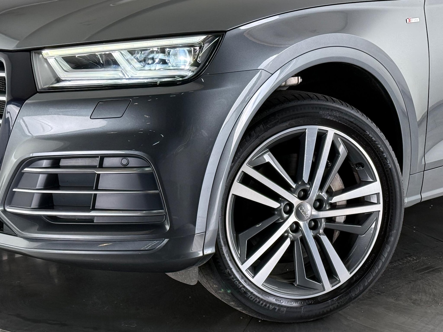 Used Audi Q5 2019 for sale - 76468698: Photo 53