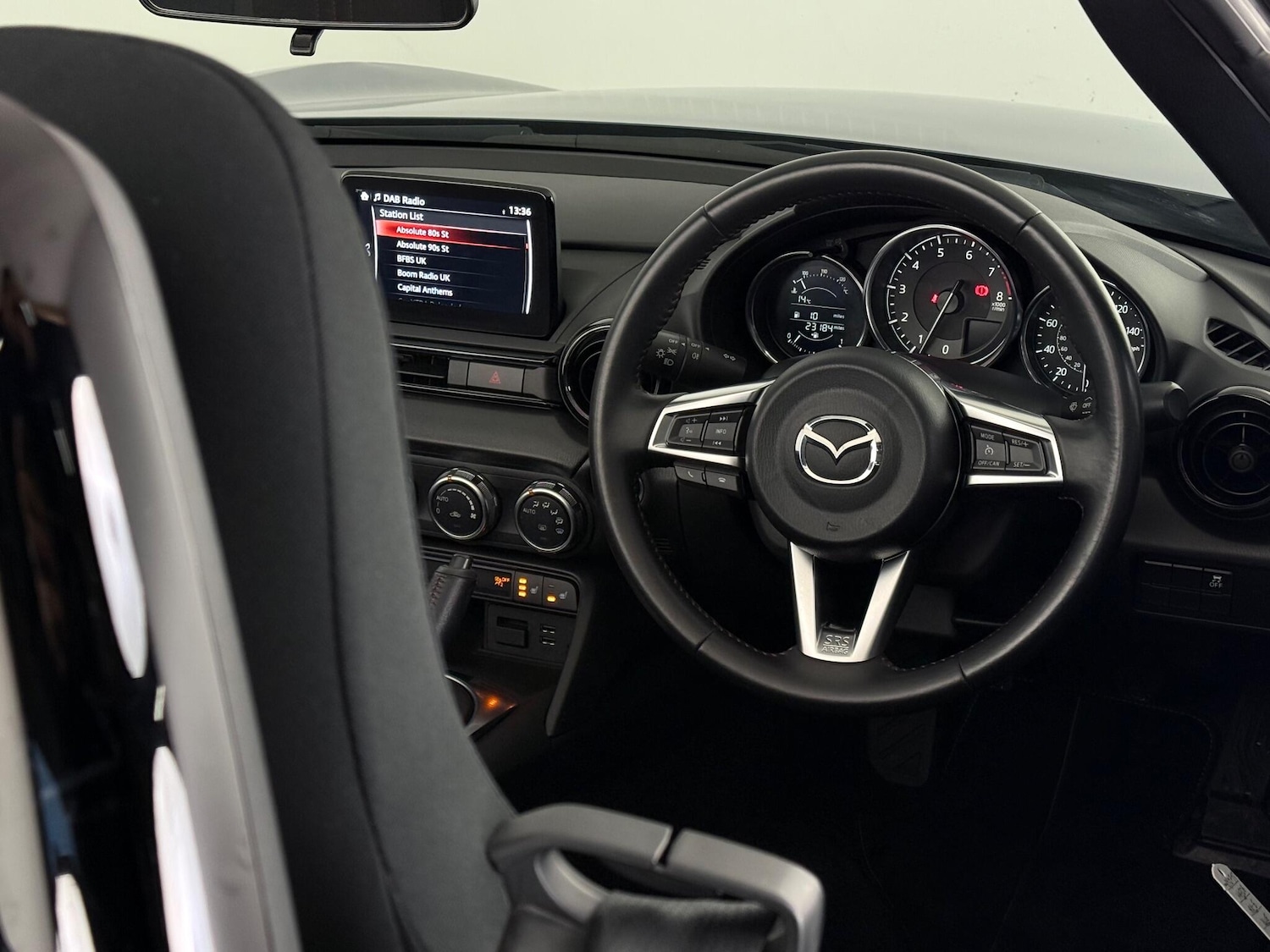 Used Mazda MX-5 2019 for sale - 77260354: Photo 16