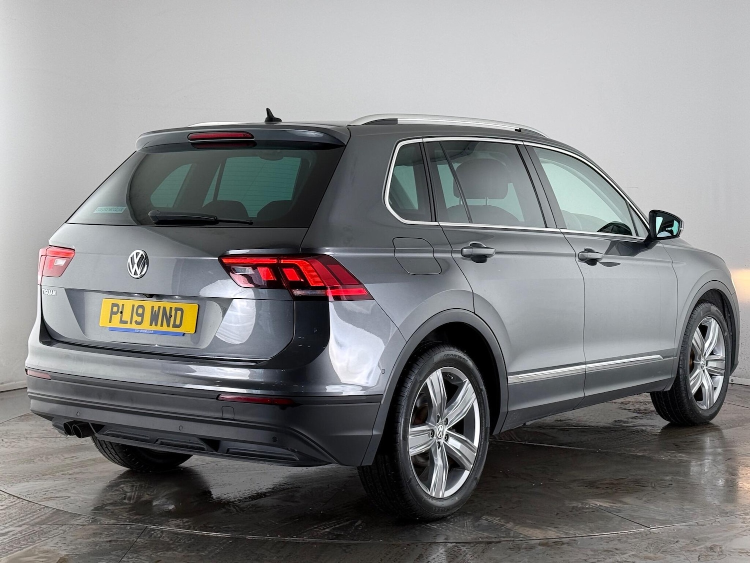 Used Volkswagen Tiguan 2019 for sale - 76468216: Photo 5