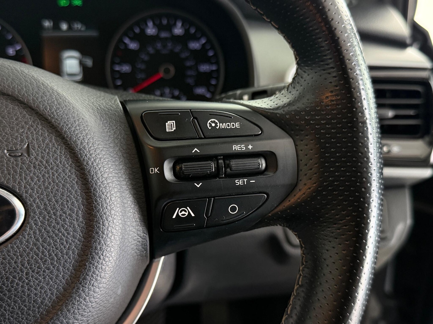 Used Kia Stonic 2020 for sale - 76645625: Photo 27