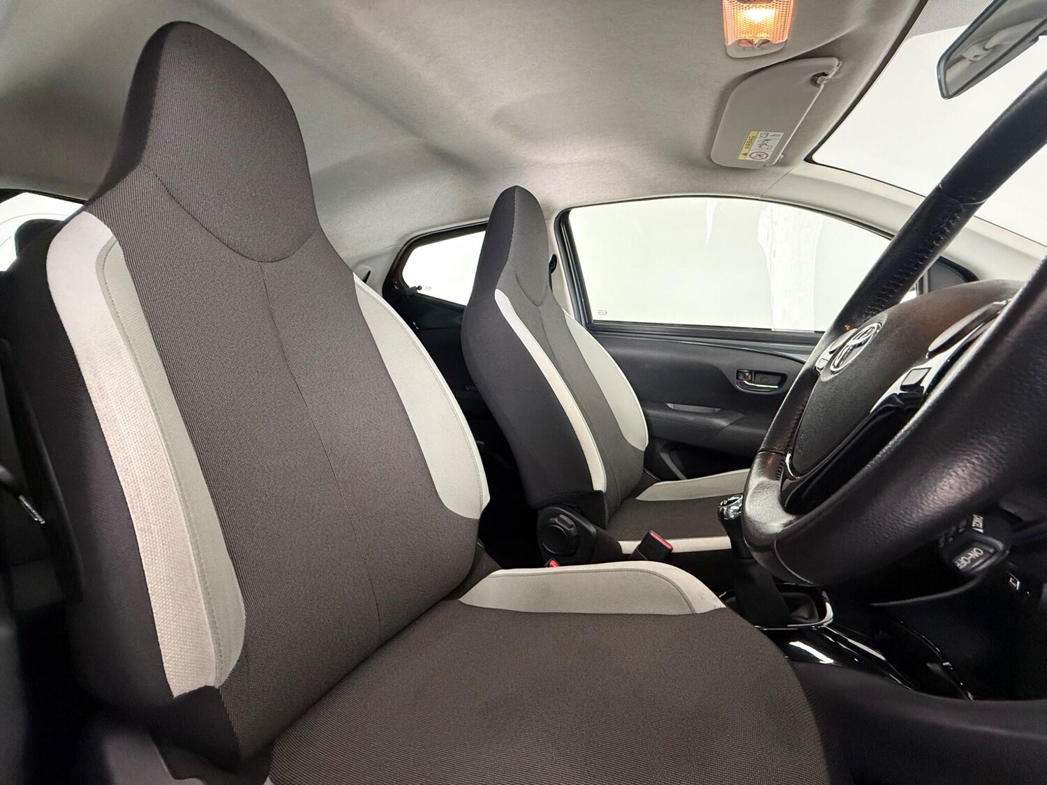 Used Toyota AYGO 2018 for sale - 77497598: Photo 11