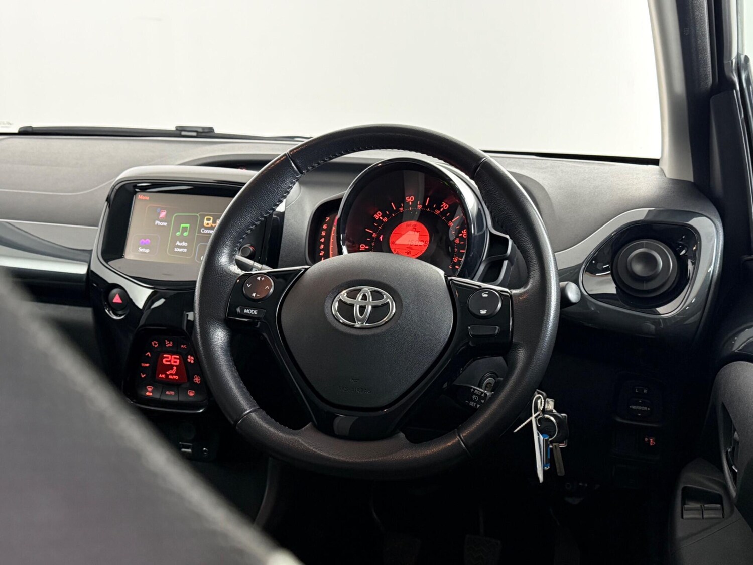 Used Toyota AYGO 2018 for sale - 77497598: Photo 16