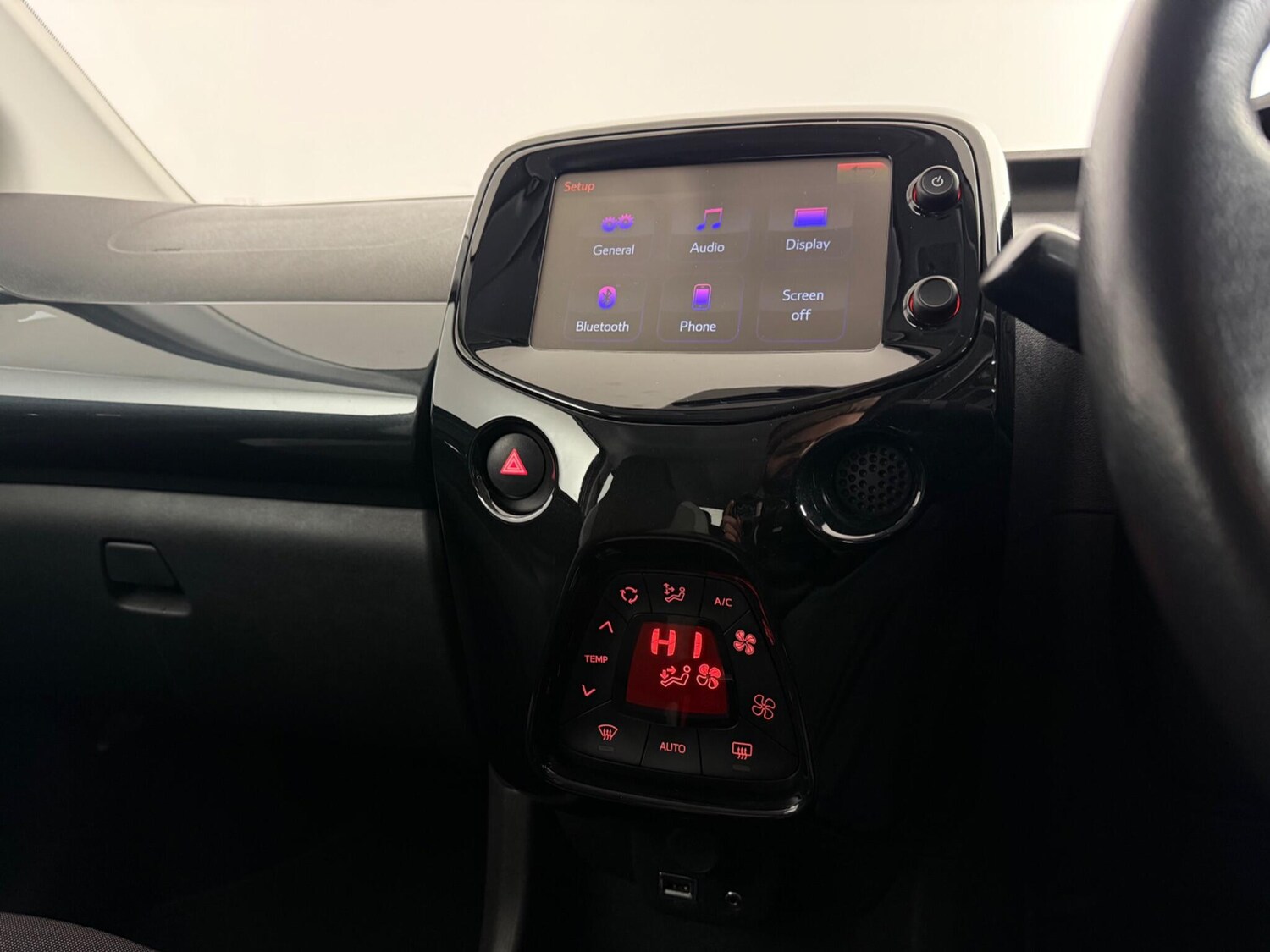 Used Toyota AYGO 2018 for sale - 77497598: Photo 31