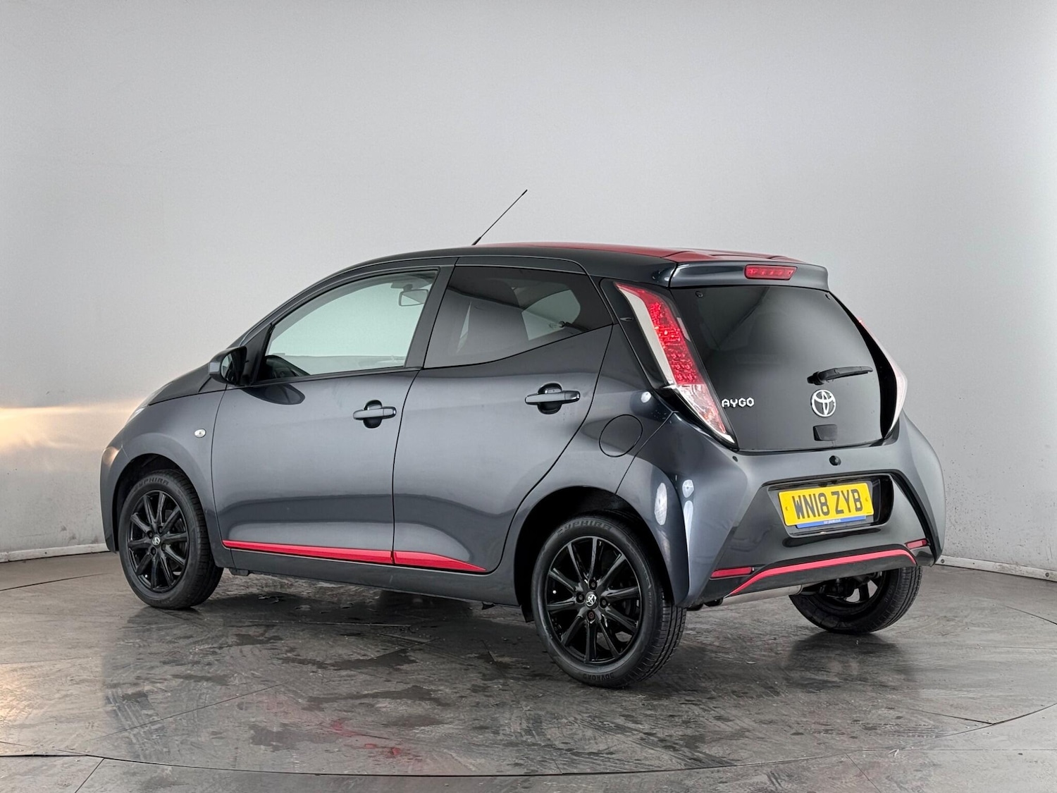 Used Toyota AYGO 2018 for sale - 77497598: Photo 4