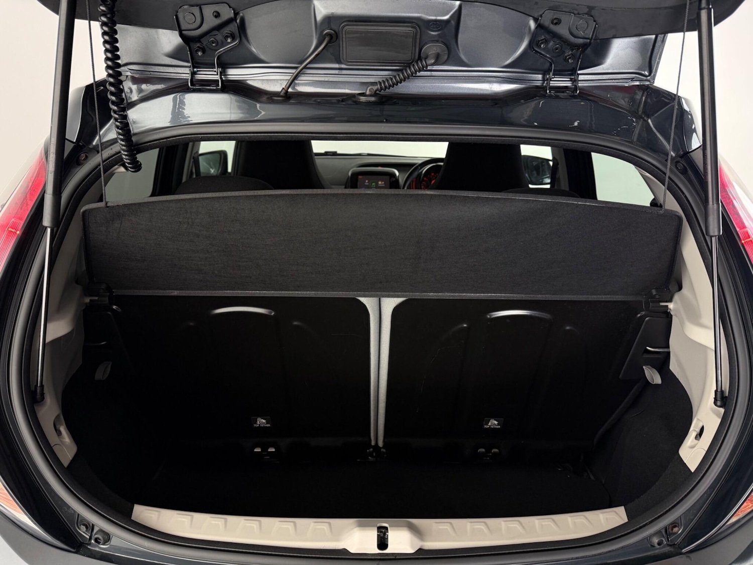 Used Toyota AYGO 2018 for sale - 77497598: Photo 9