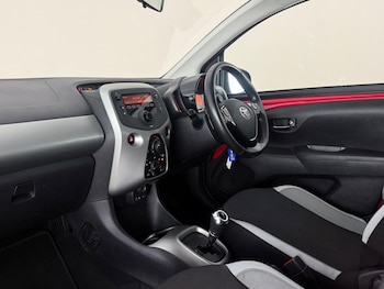 Used Toyota AYGO 2017 for sale - 79337886: Photo