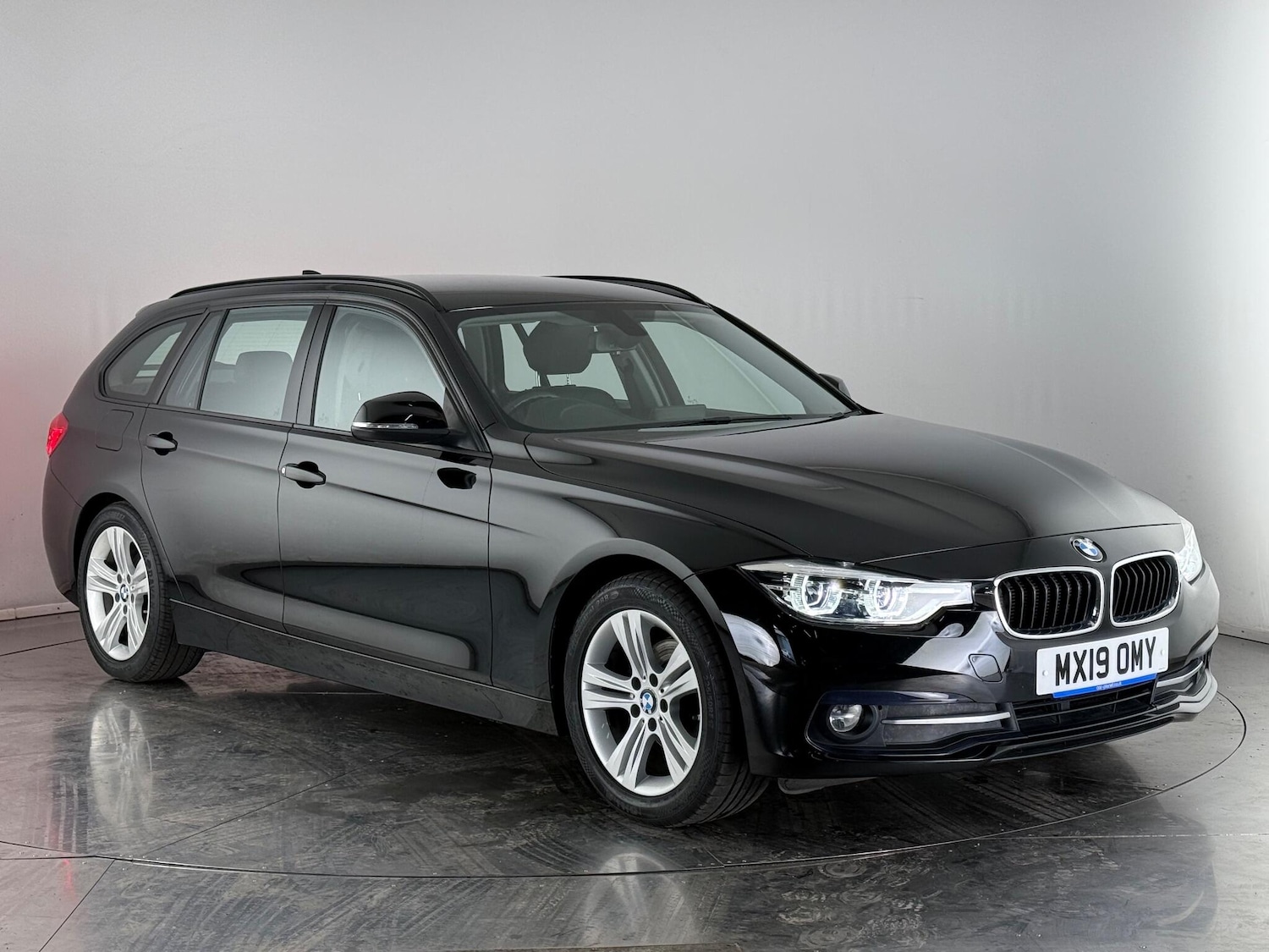 Used BMW 3 Series 2019 for sale - 76468331: Photo 1