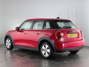 Used MINI Hatch 2019 for sale - 77180503: Photo
