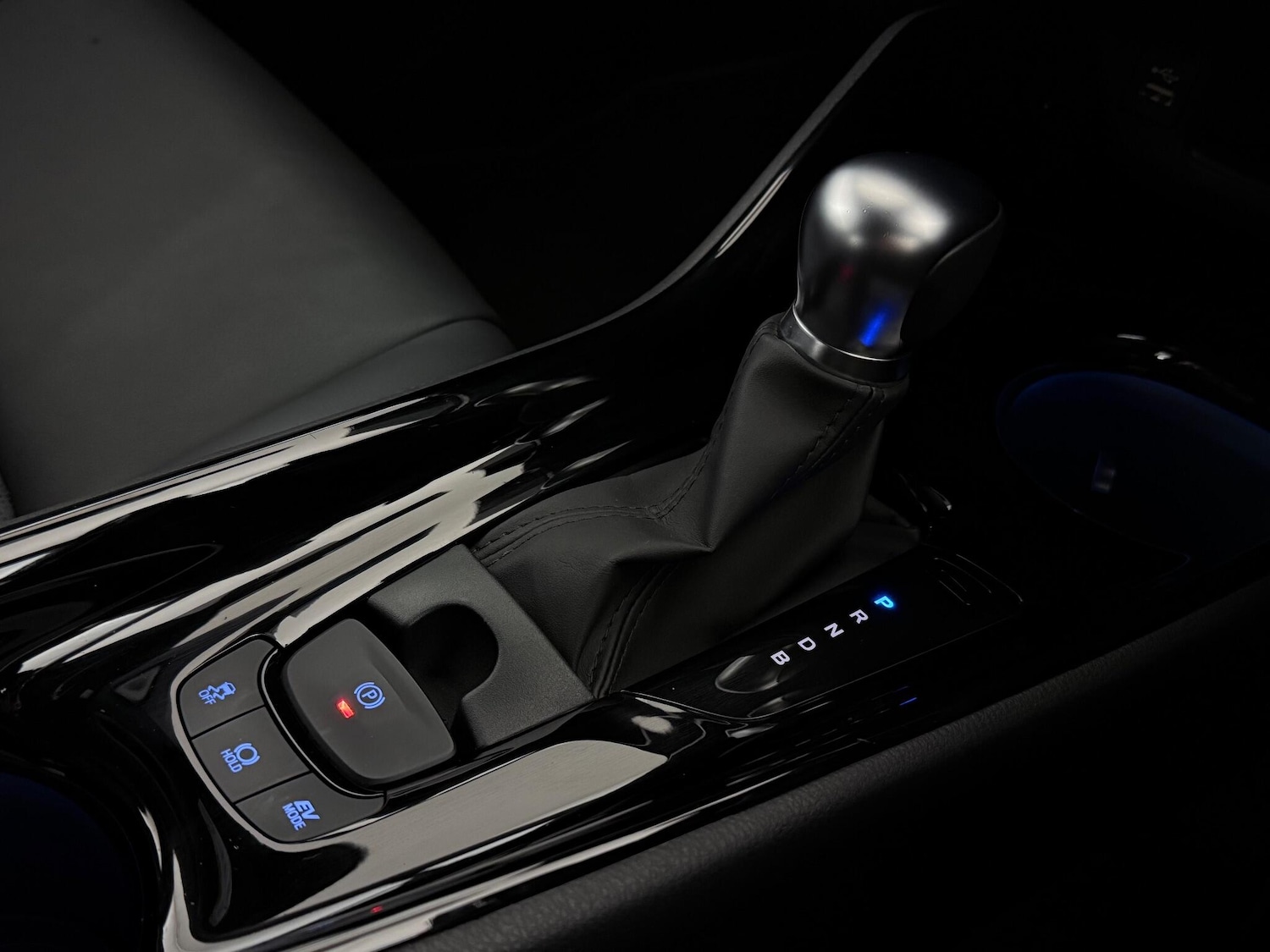 Used Toyota C-HR 2023 for sale - 77222072: Photo 27