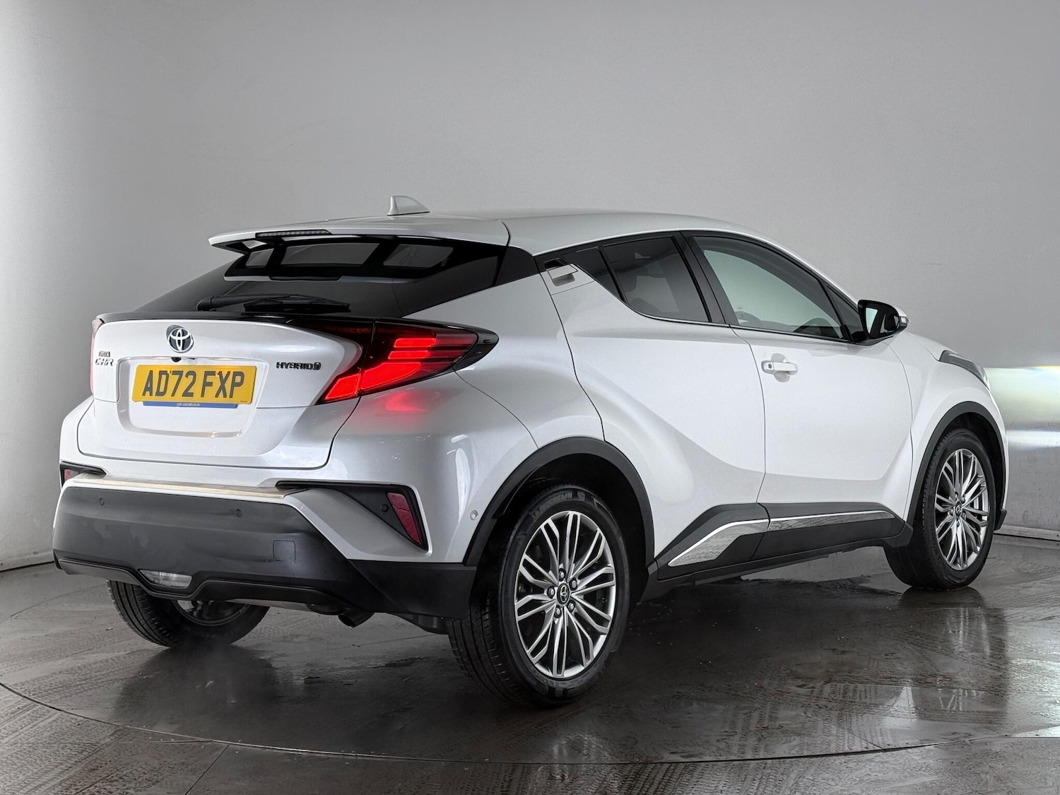 Used Toyota C-HR 2023 for sale - 77222072: Photo 6