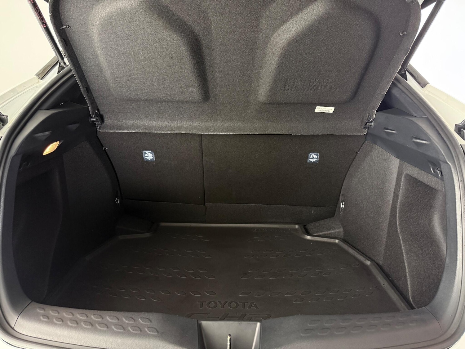 Used Toyota C-HR 2023 for sale - 77222072: Photo 9